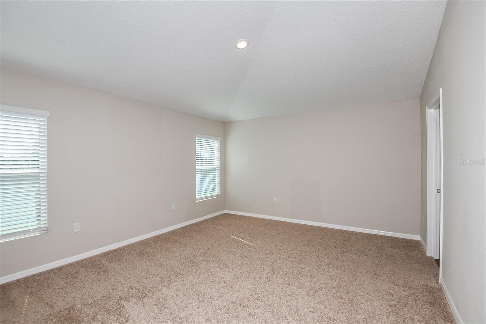 9136 Belleview Forest Pass photo 5