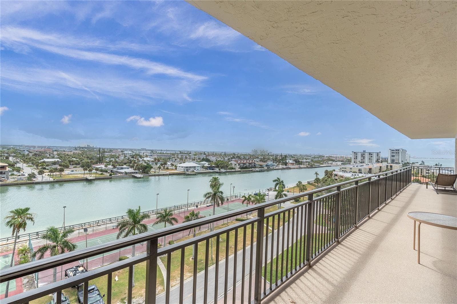 7600 Bayshore Dr #701 photo 4
