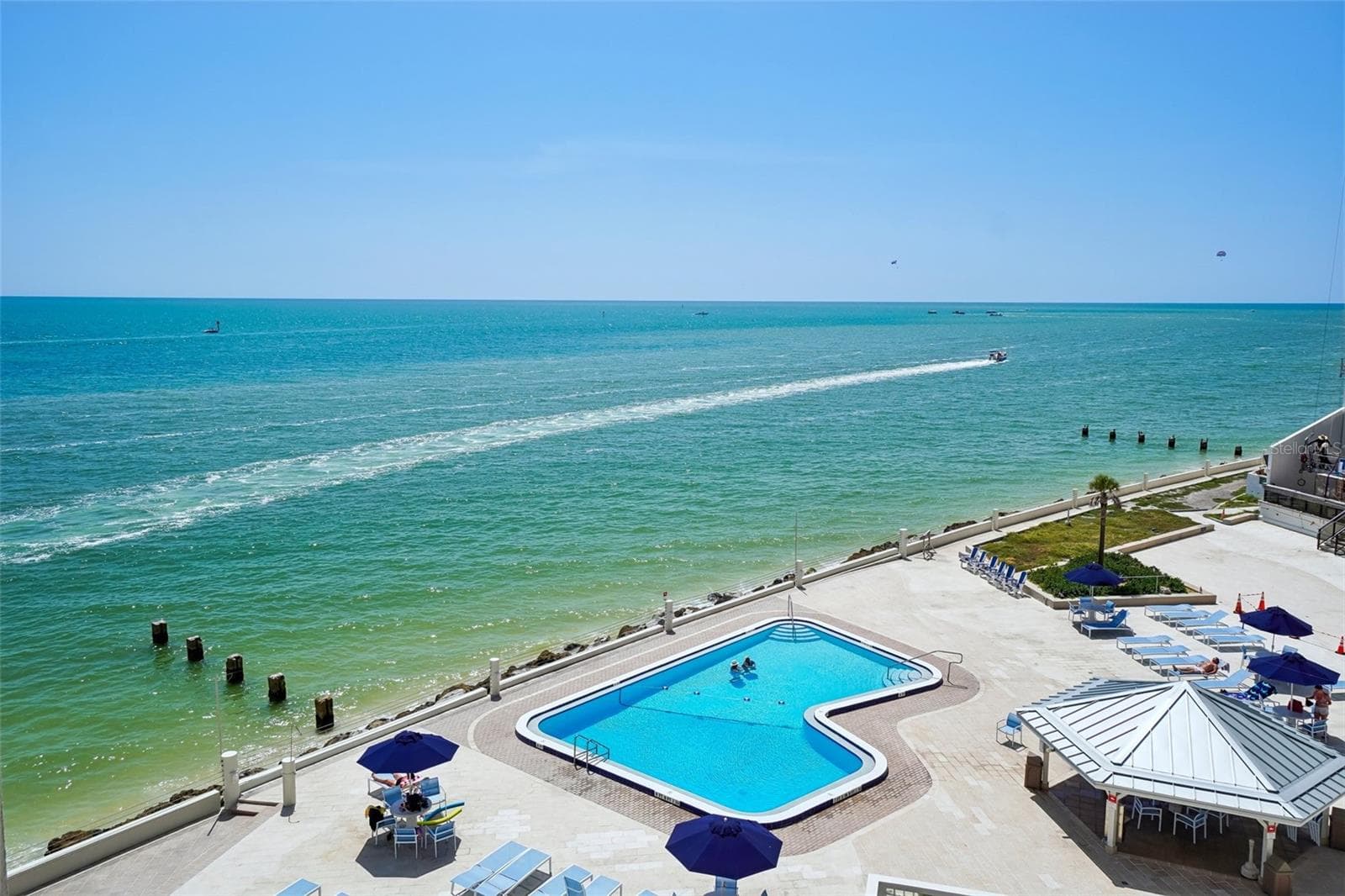 450 S Gulfview Blvd #605 photo 3