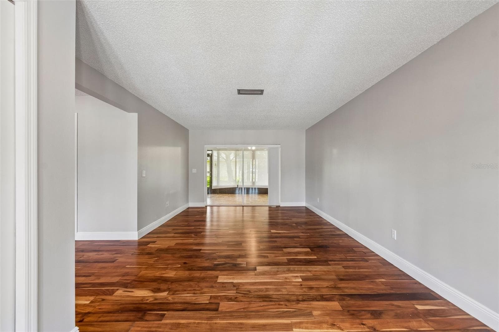 9237 Pebble Creek Dr photo 5