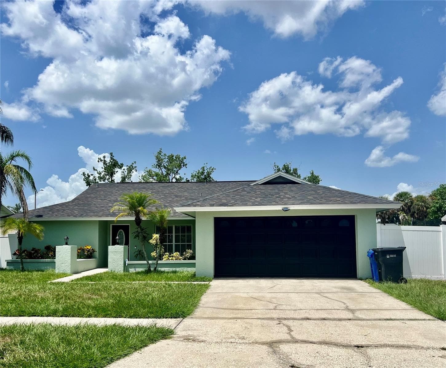 10902 Wingate Dr photo 3