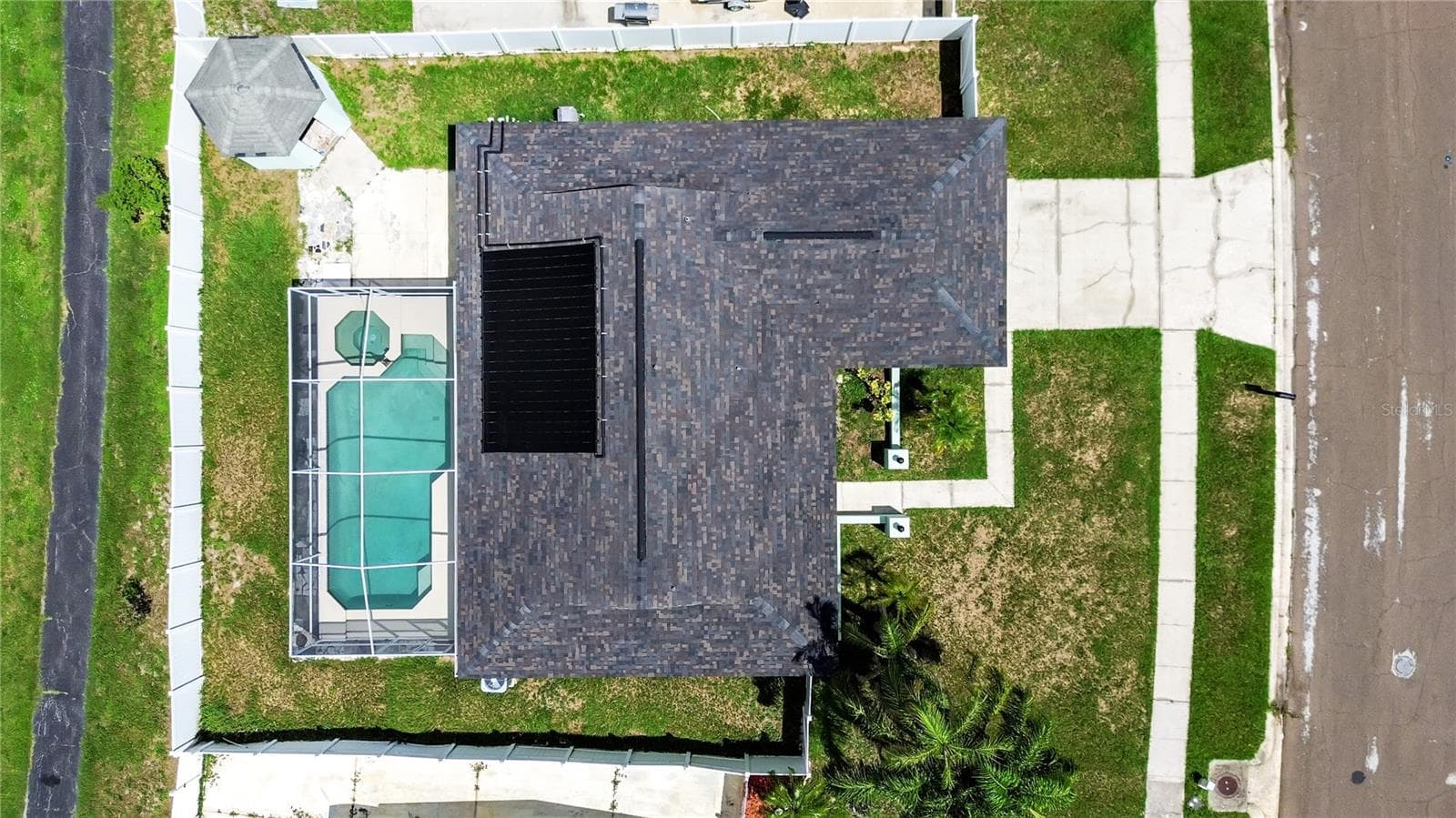 10902 Wingate Dr photo 4