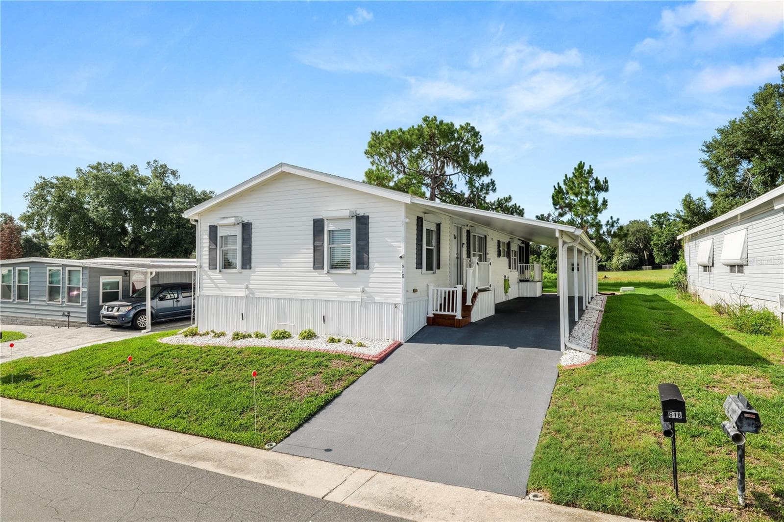 618 Cassandra Ln photo 3
