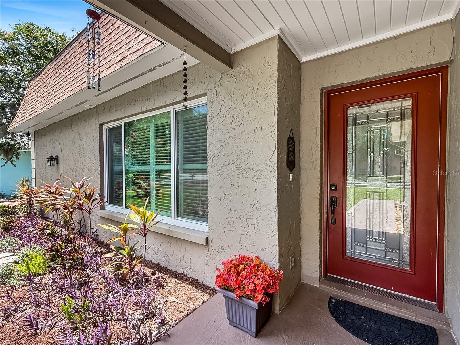 1011 Winding Oaks Dr photo 5