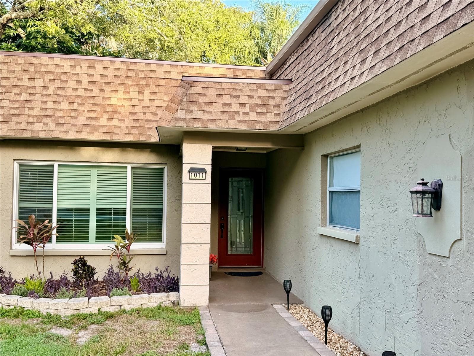 1011 Winding Oaks Dr photo 4