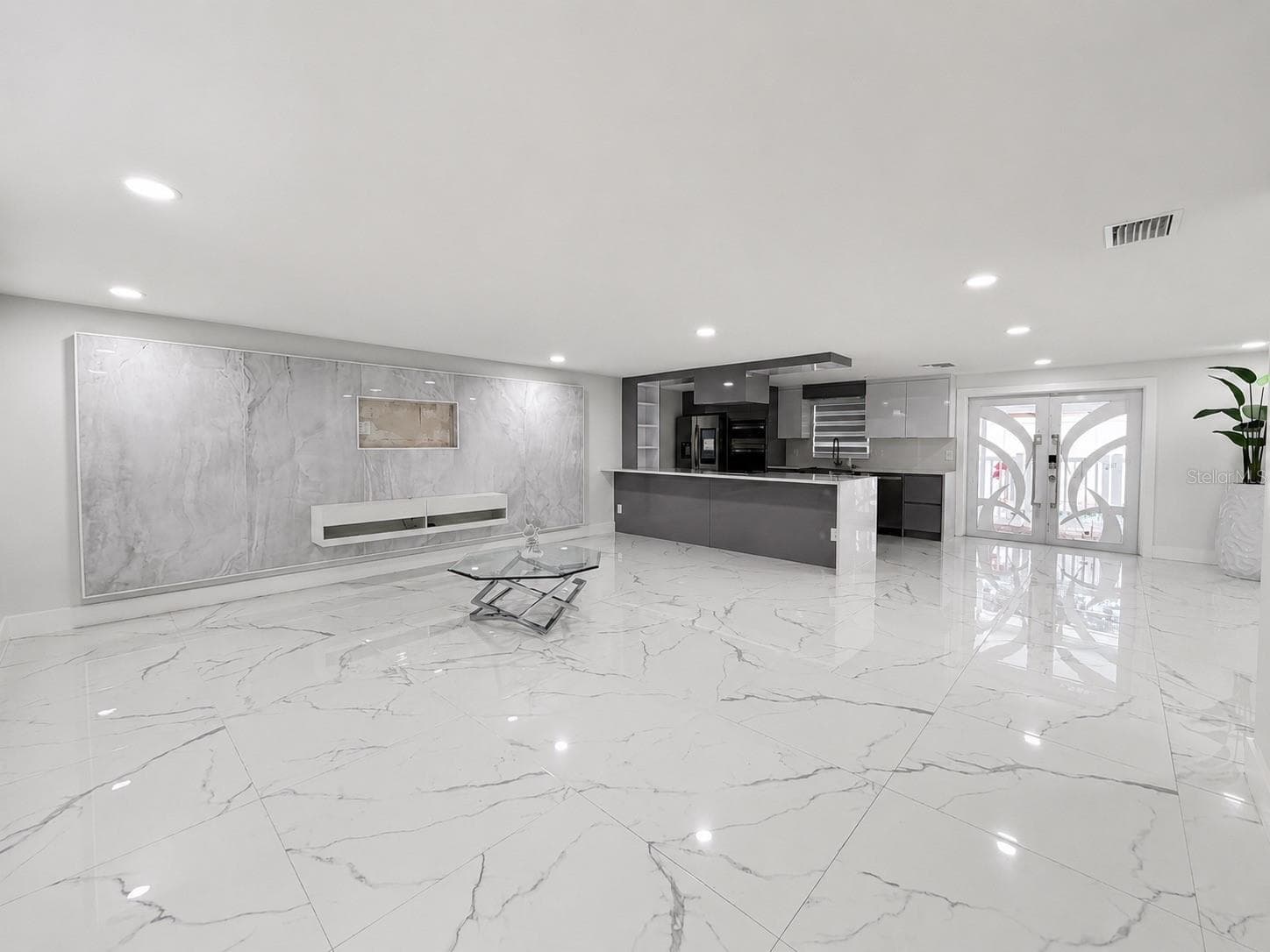 15810 Sea Oats Pl photo 3