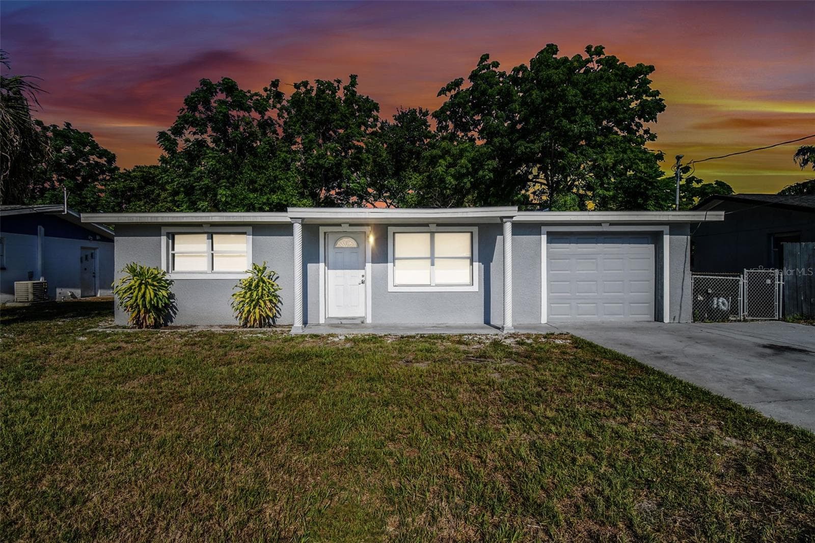 11011 Pickering Ln photo 2