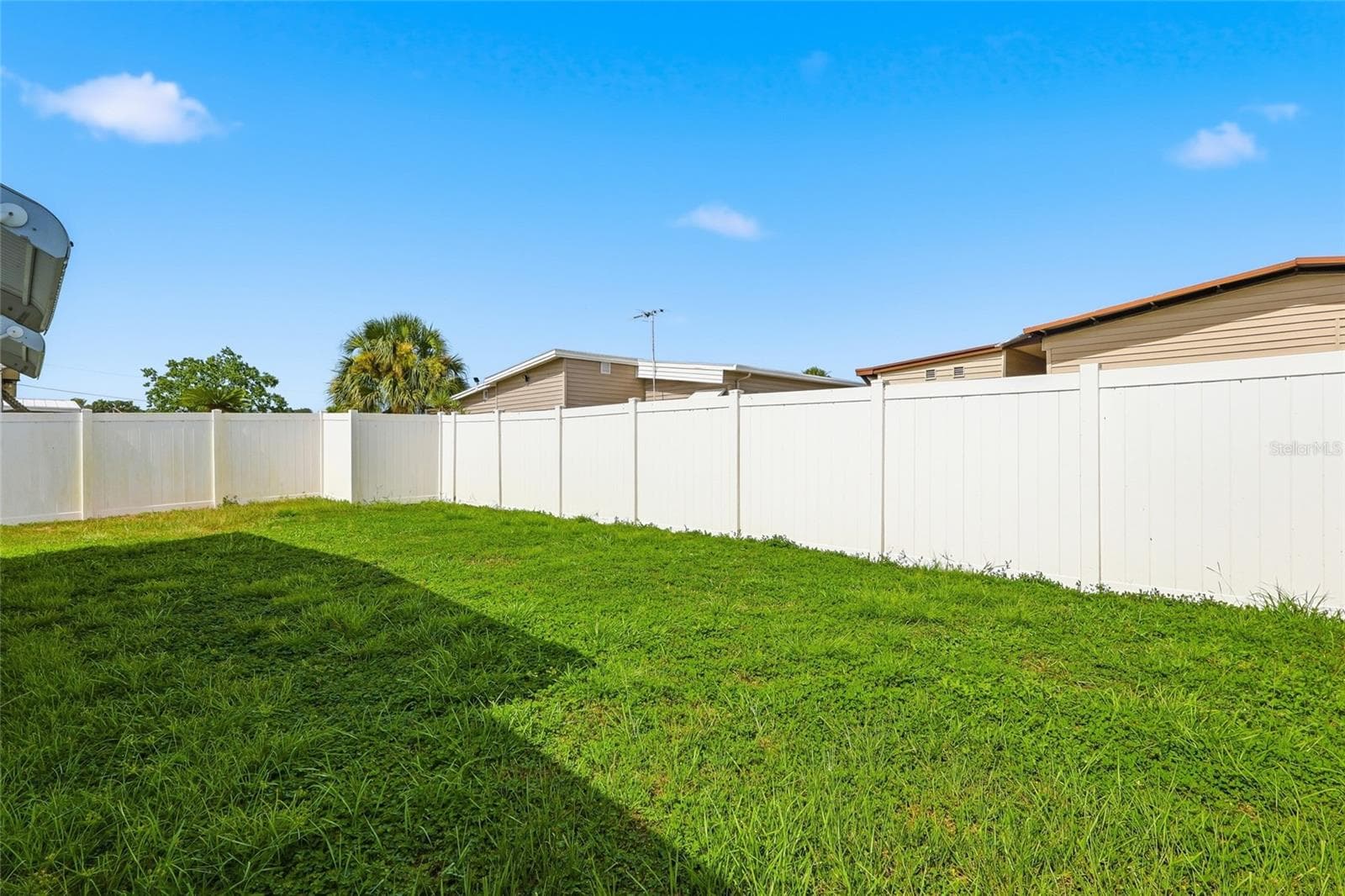 5417 Amanda St photo 2