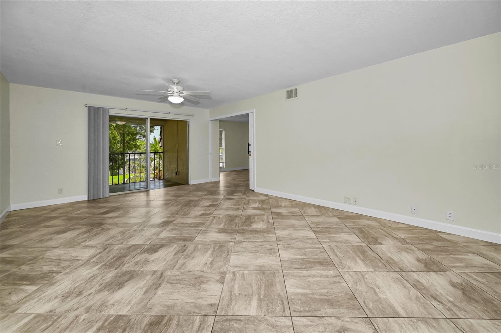 8765 Bardmoor Blvd #306 photo 4