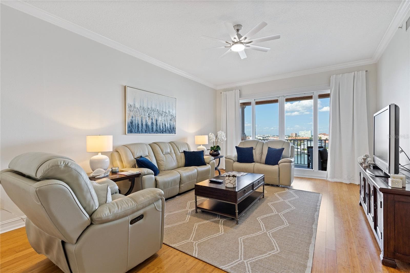 530 S Gulfview Blvd #601 photo 4