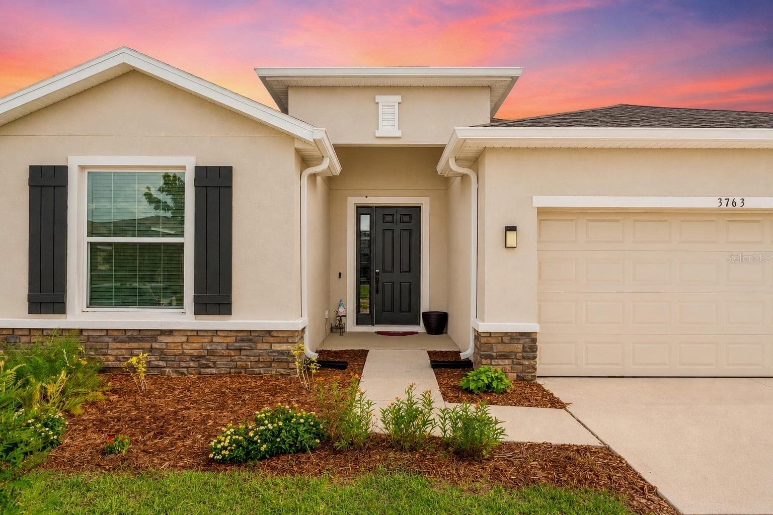 3763 Autumn Amber Dr photo 3