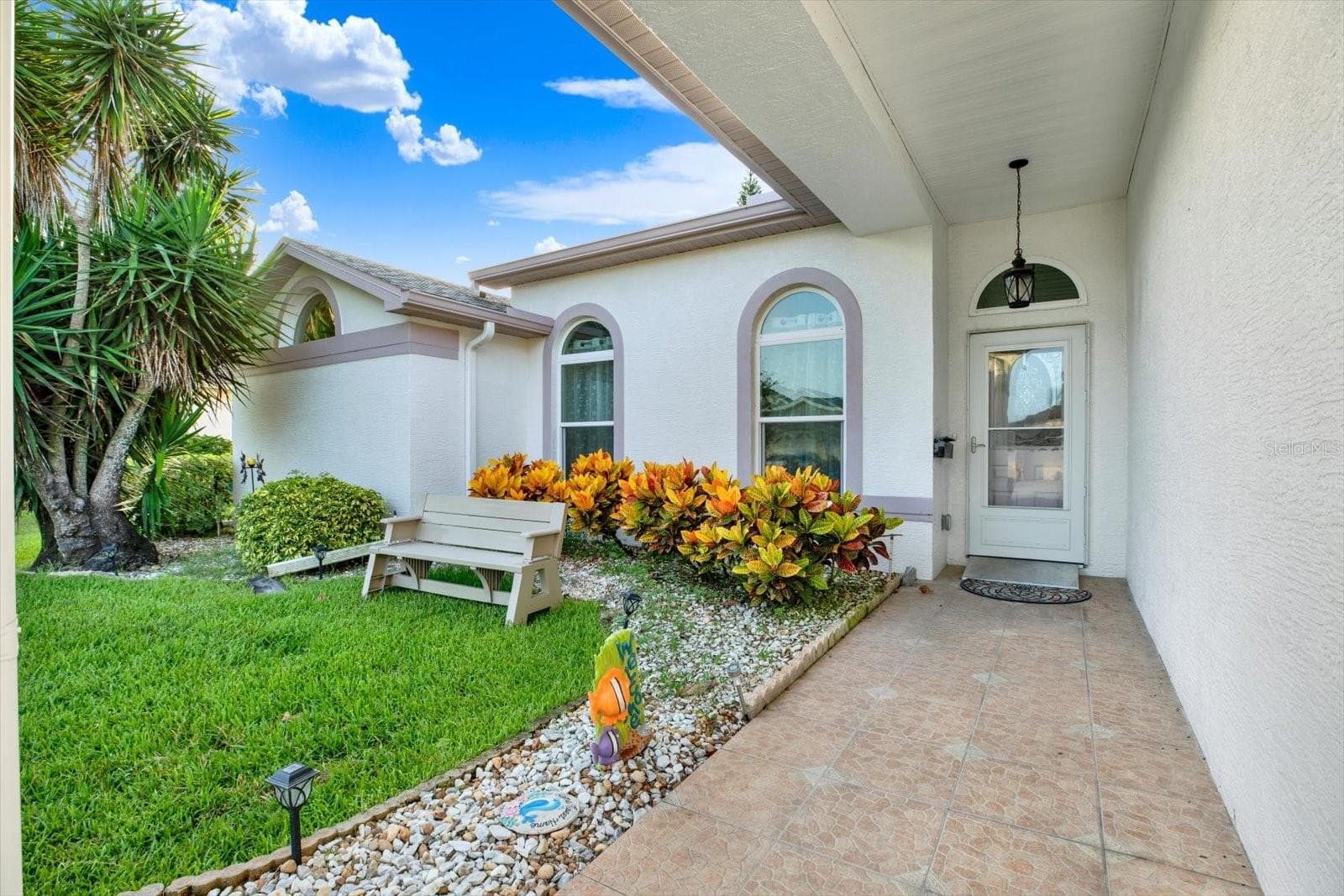 5924 Willow Creek CT photo 2