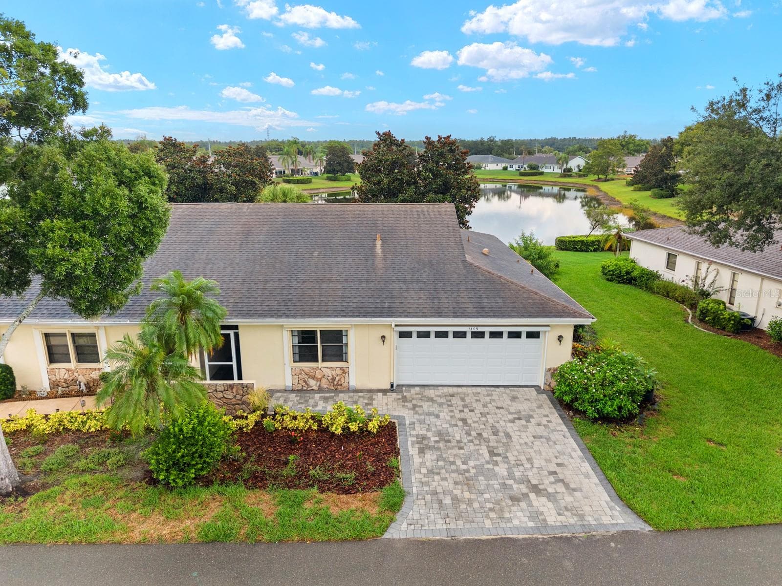 1409 Langley Dr #1409 photo 2