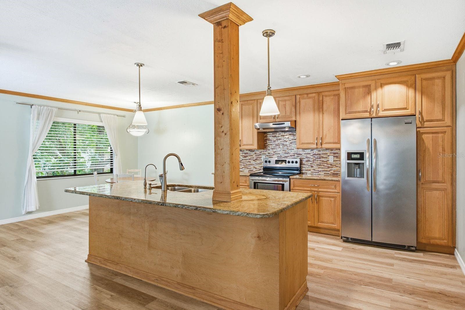 511 Mistletoe CT #C photo 3