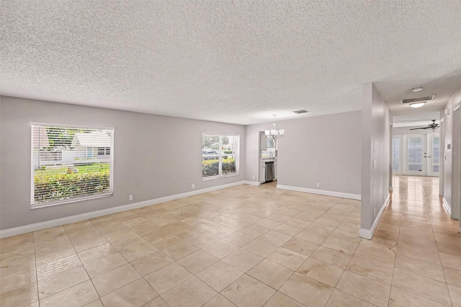 9160 136th Way photo 4