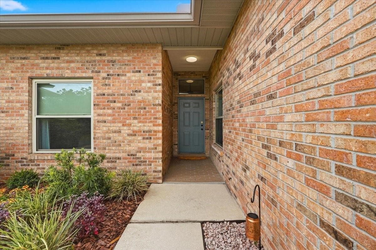 730 Martinique Cir photo 3