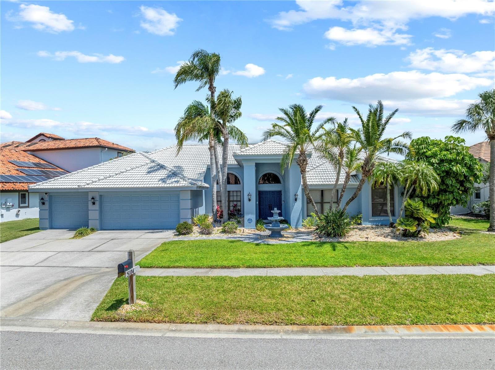 5104 E Longboat Blvd photo 2