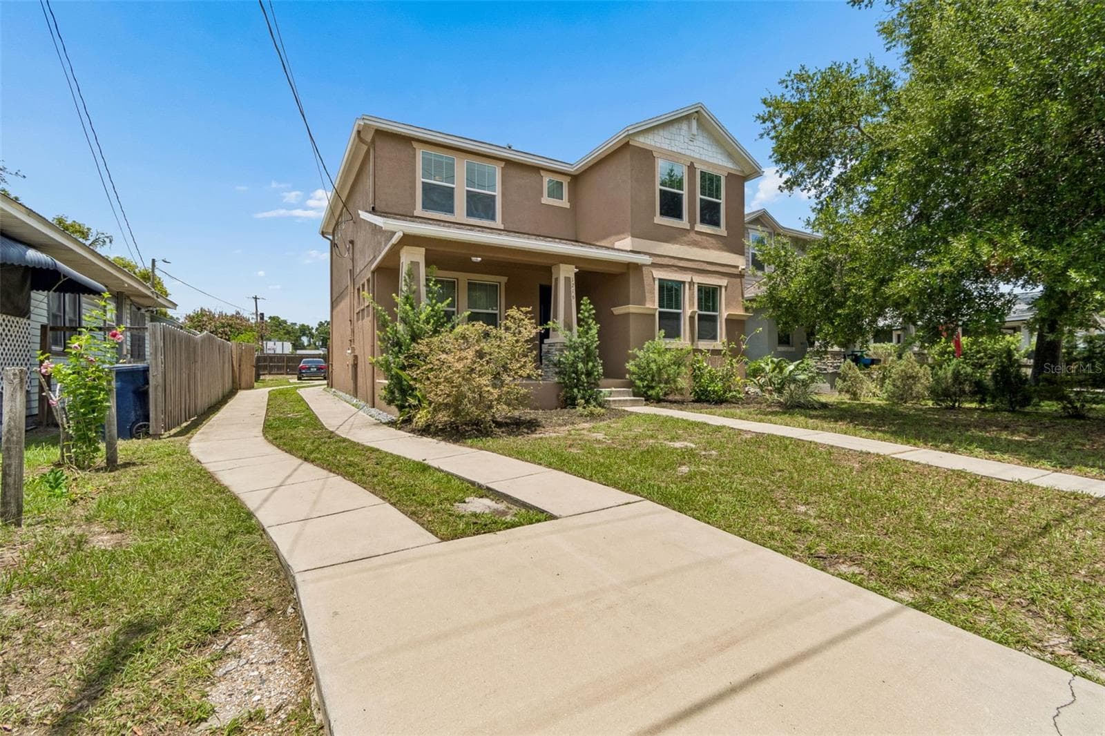 1216 E Giddens Ave photo 4