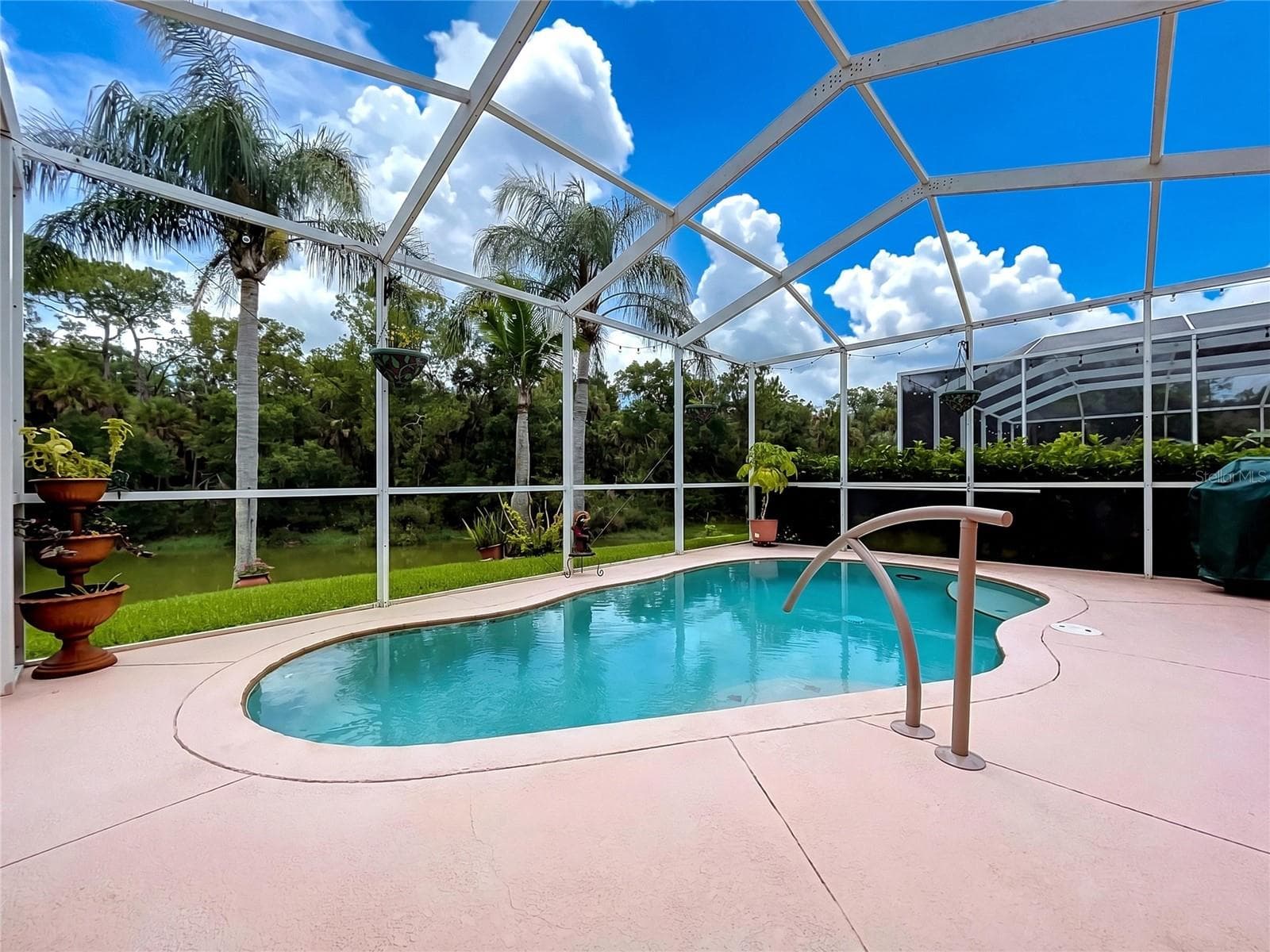 27544 Breakers Dr photo 4
