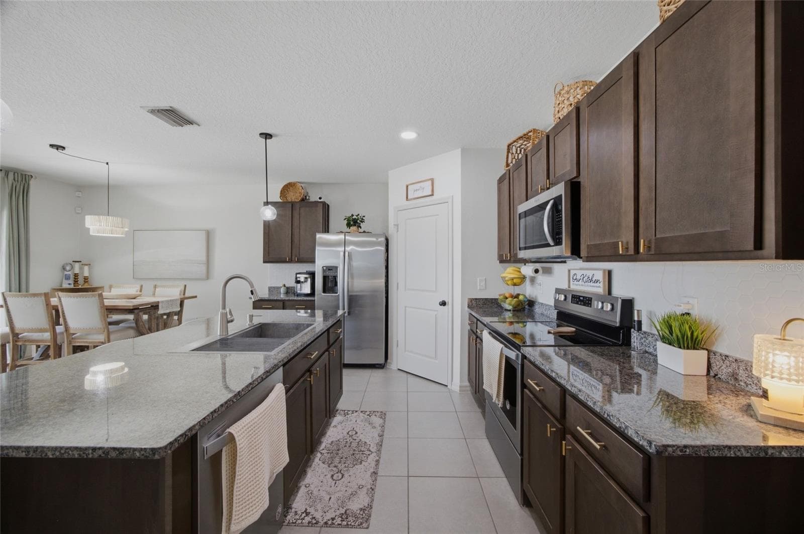 2927 Living Coral Dr photo 4