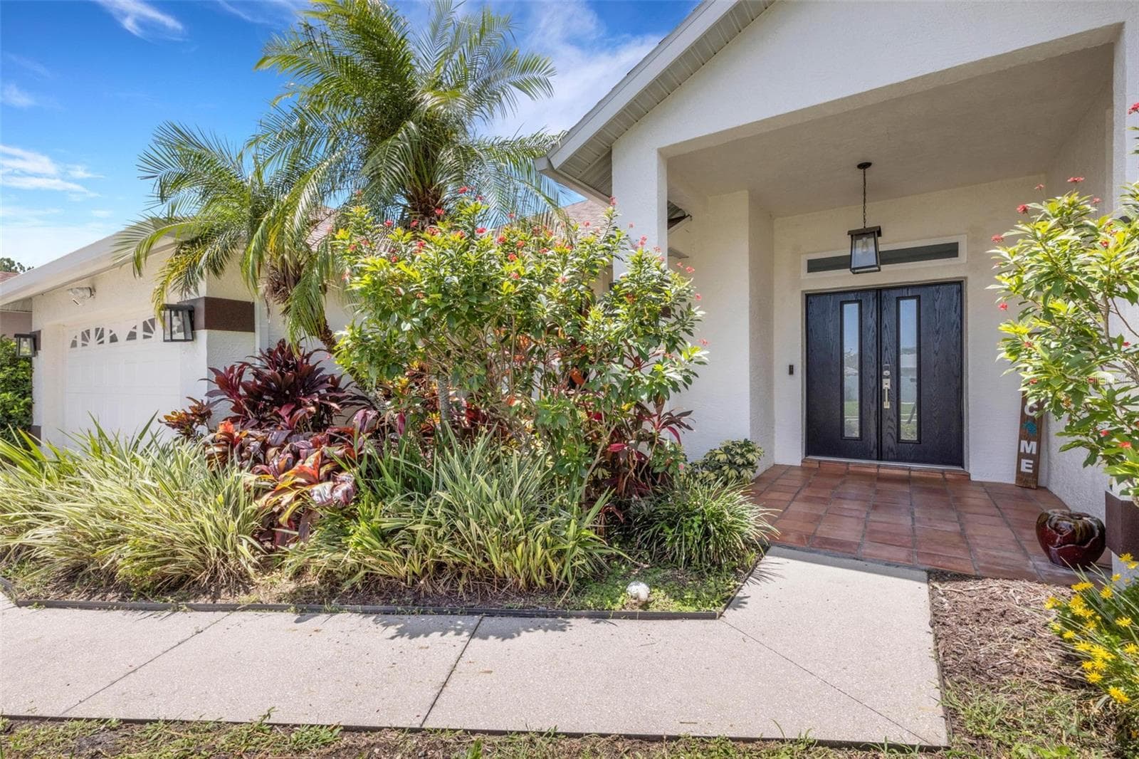 2426 Icecapade Dr photo 3