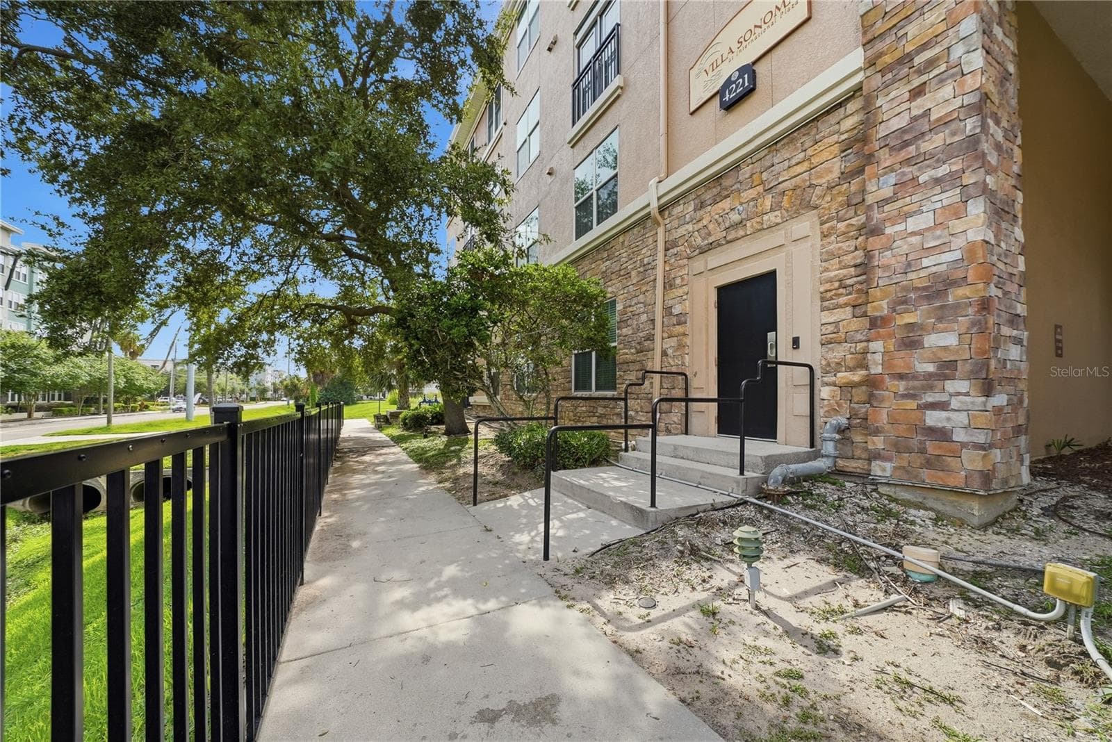 4221 W Spruce St #2203 photo 3