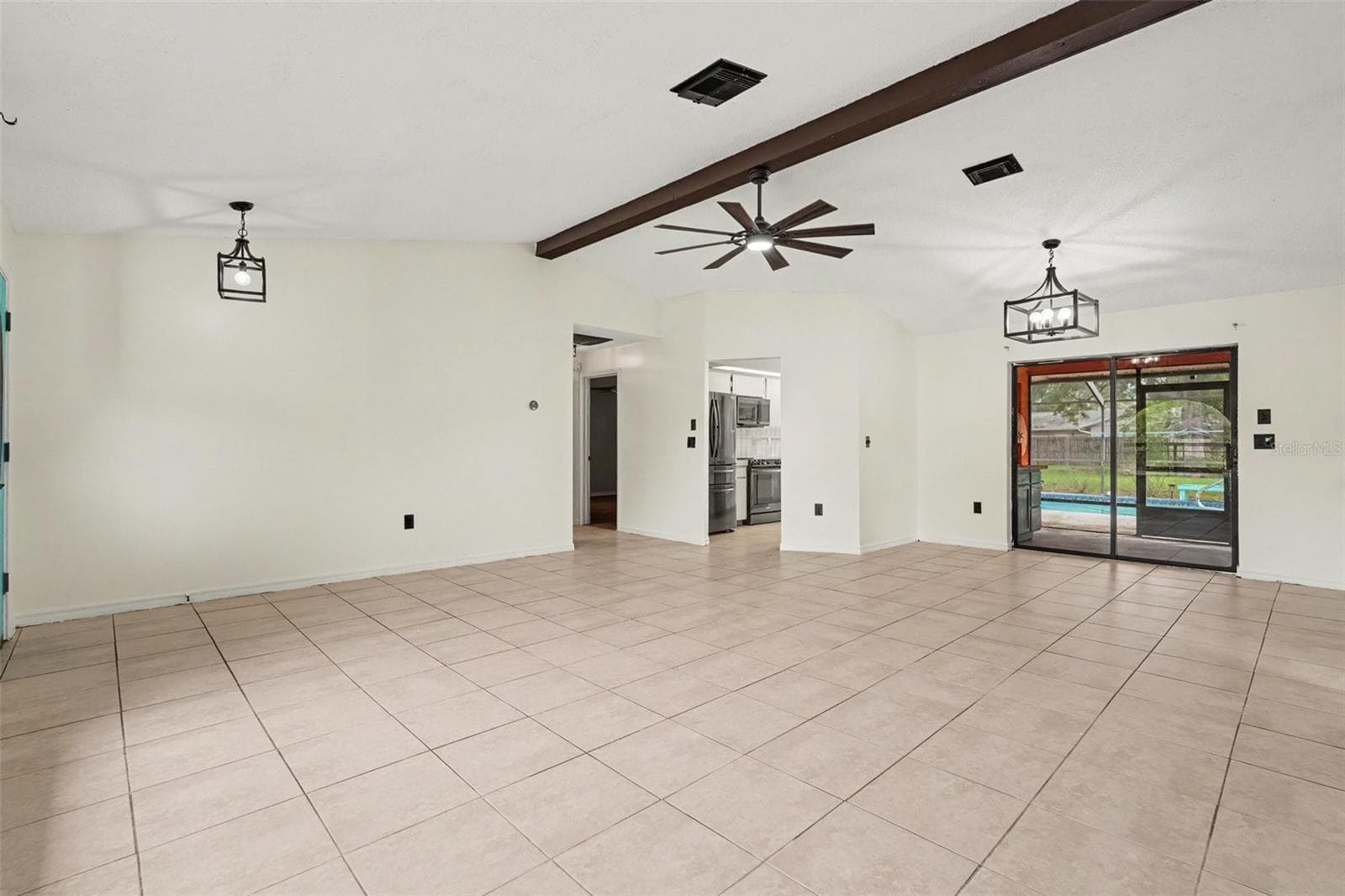 4498 Gondolier Rd photo 5