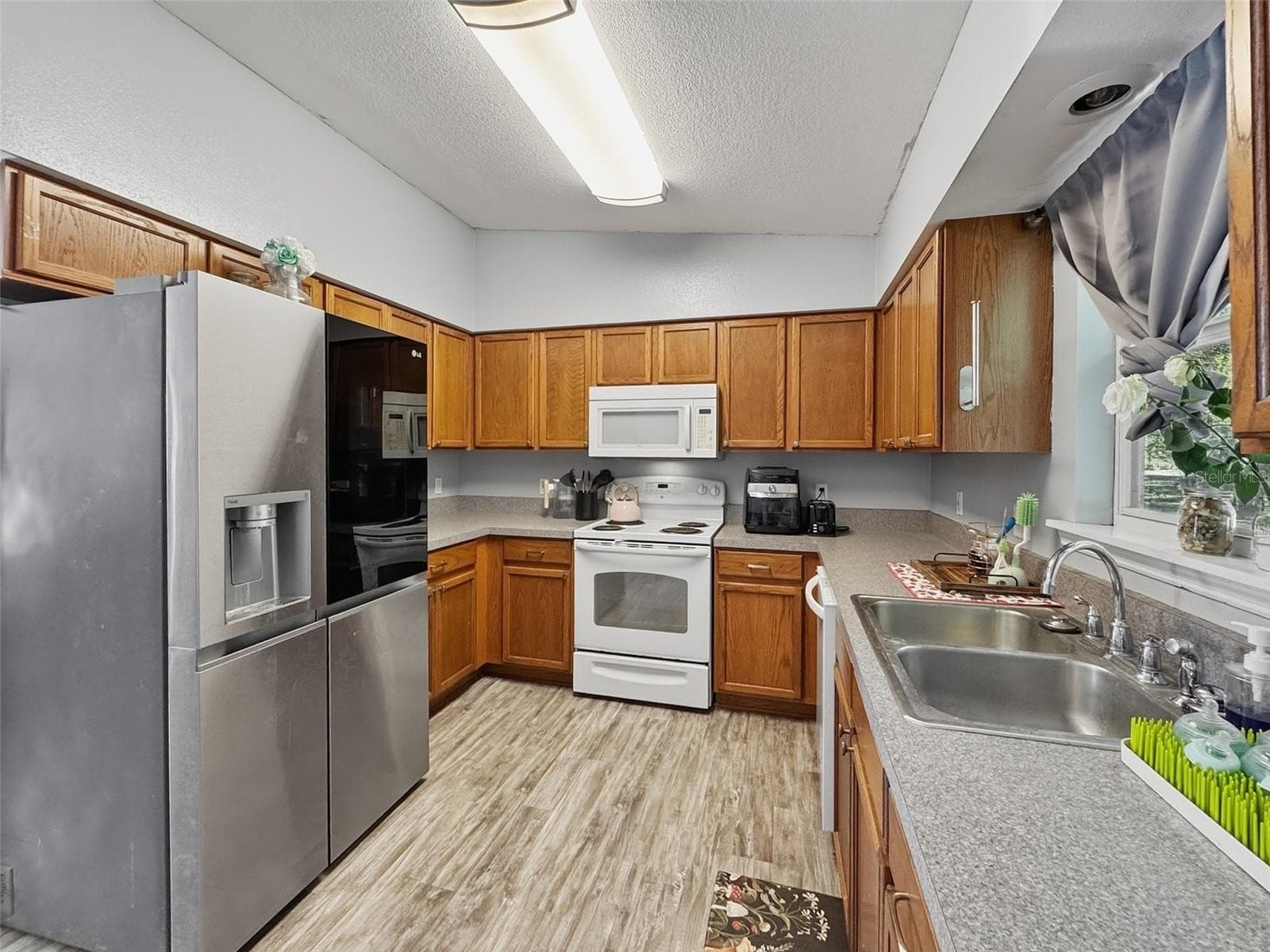 38932 Central Ave photo 5