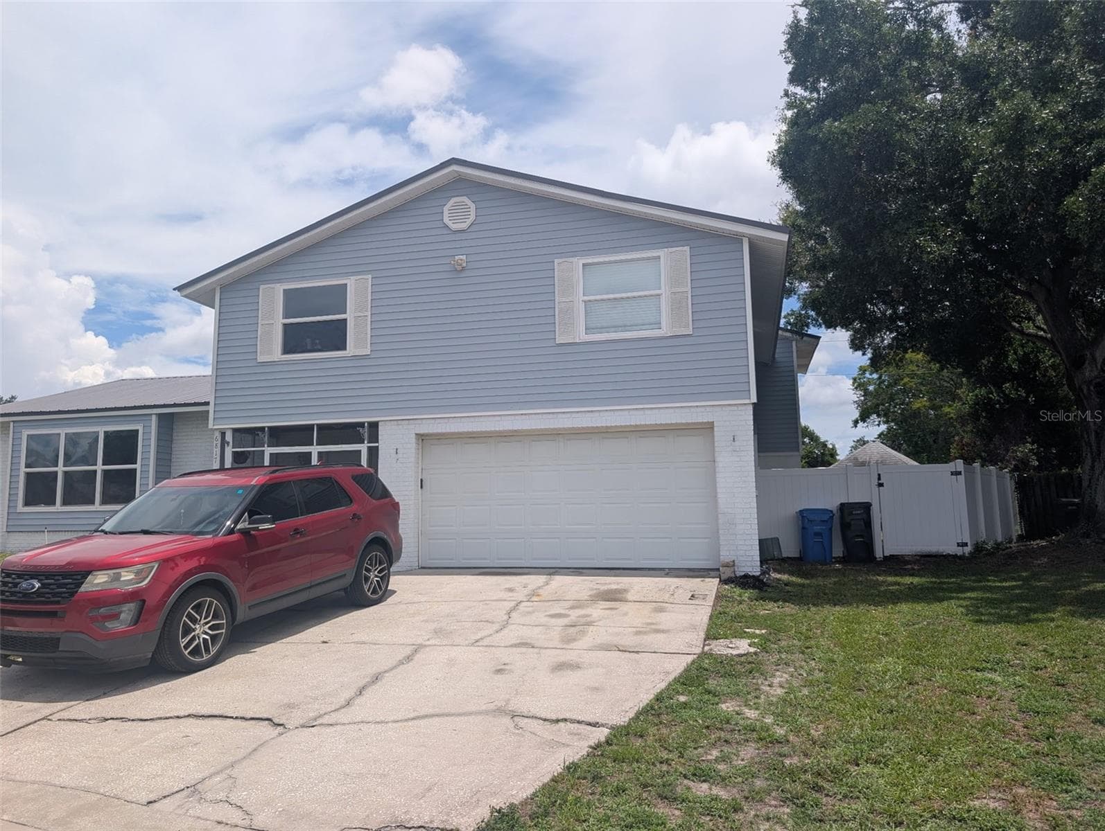 6817 Mitchell Cir photo 3
