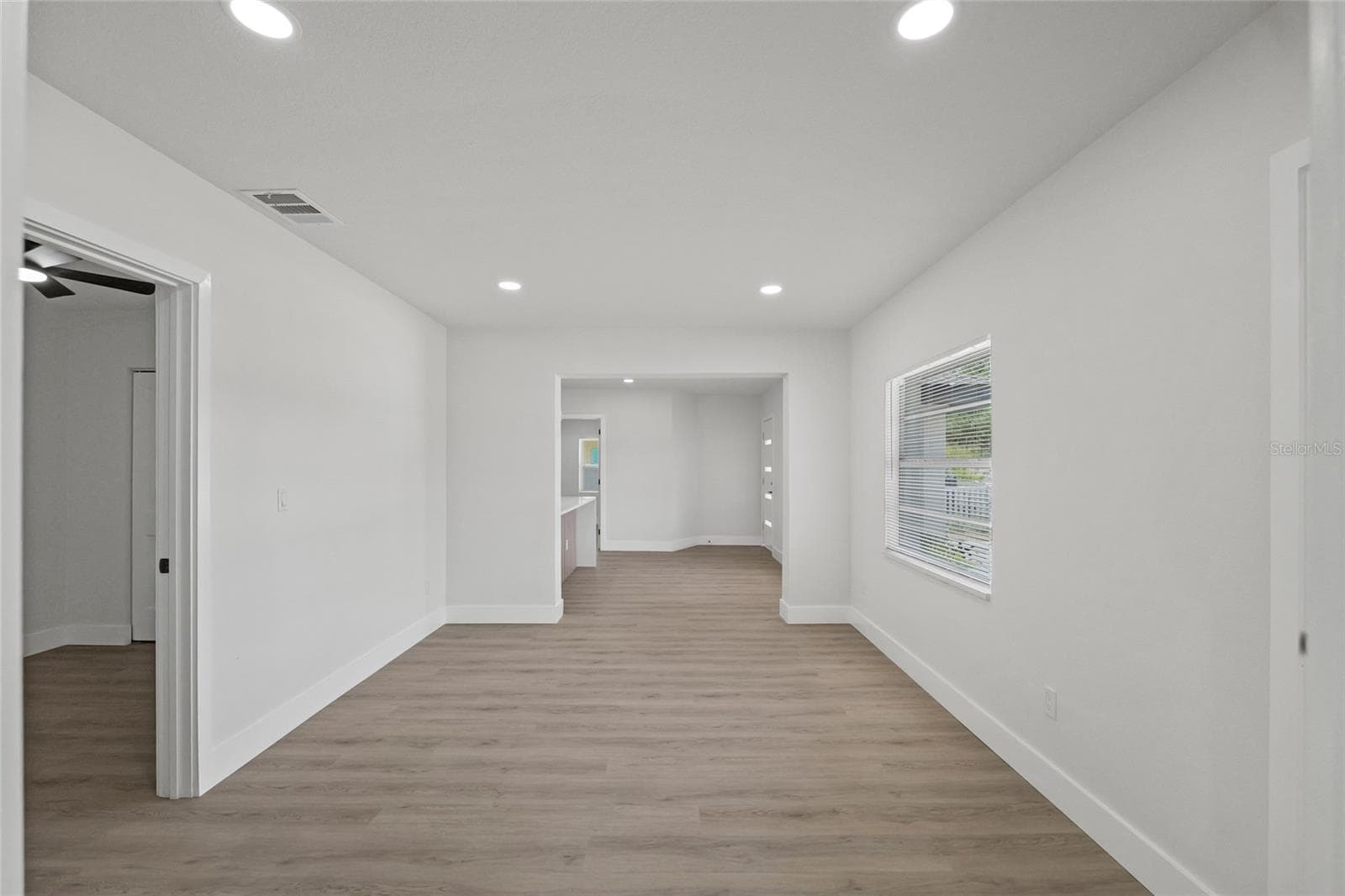412 20th Ave W photo 5