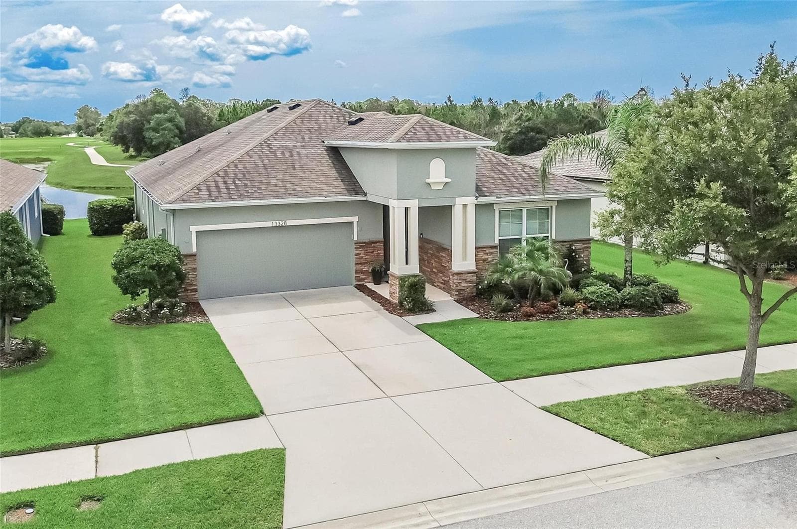 13328 Palmera Vista Dr photo 2