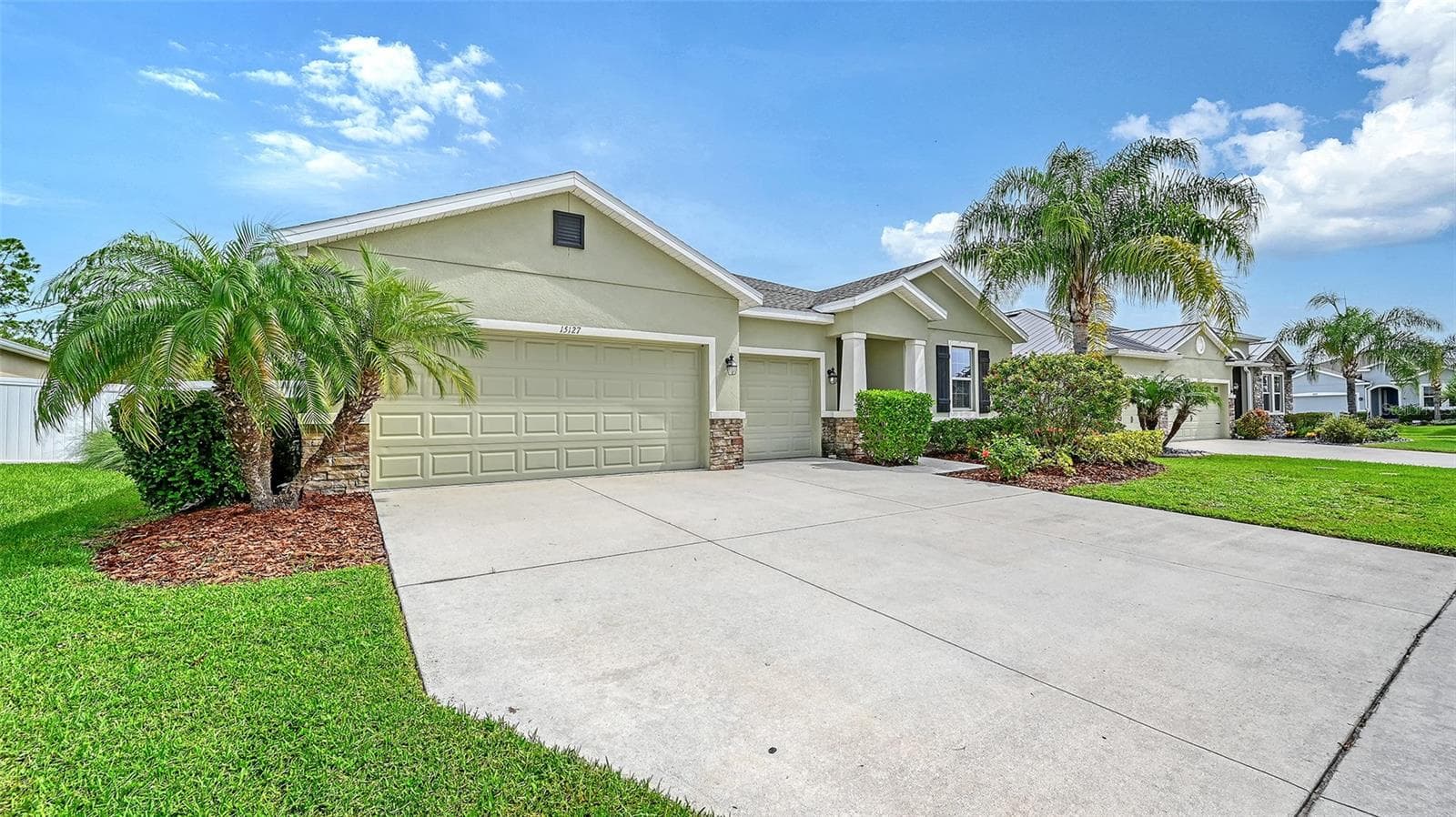 15127 Las Olas Pl photo 2