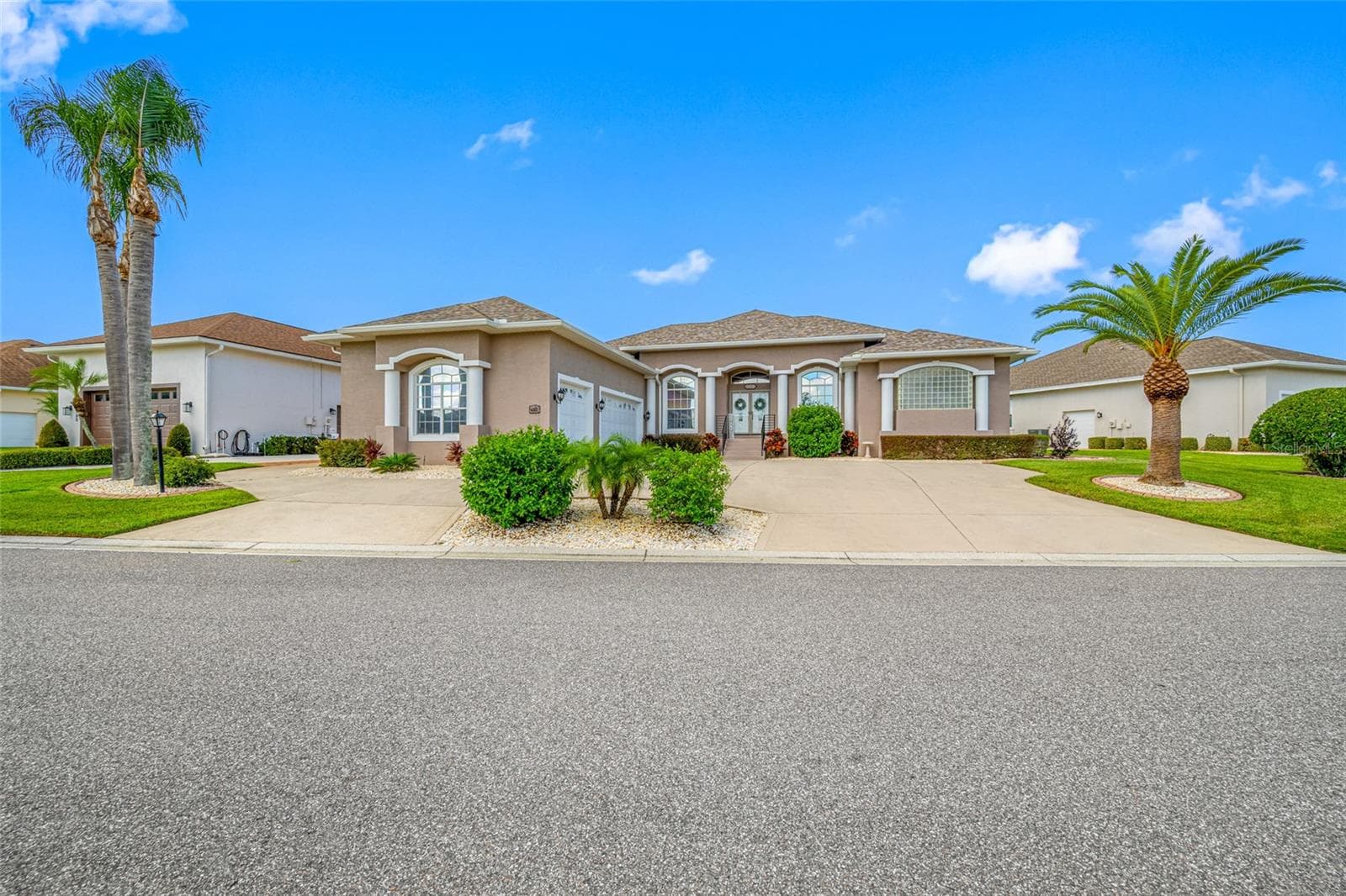 6750 Huntington Hills Blvd photo 2