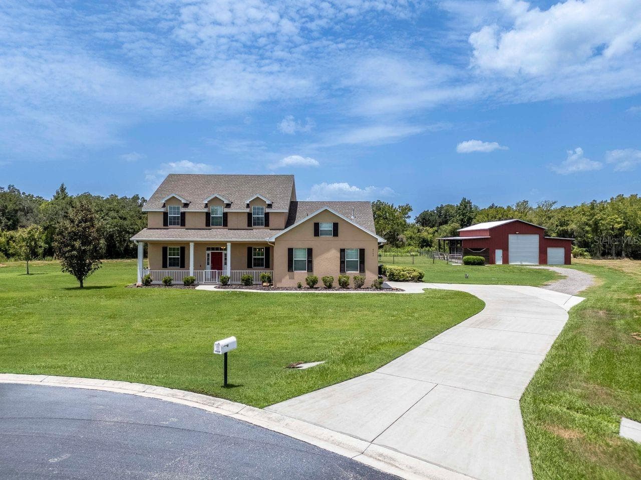 8703 Alafia Hills Dr photo 2