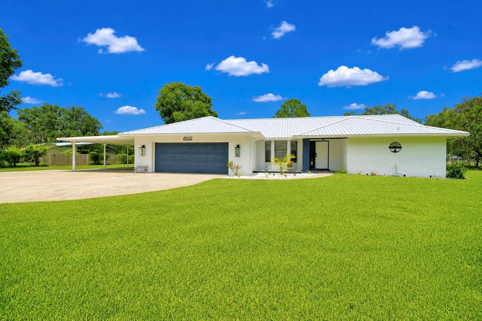 8610 State Road 33 N photo 4