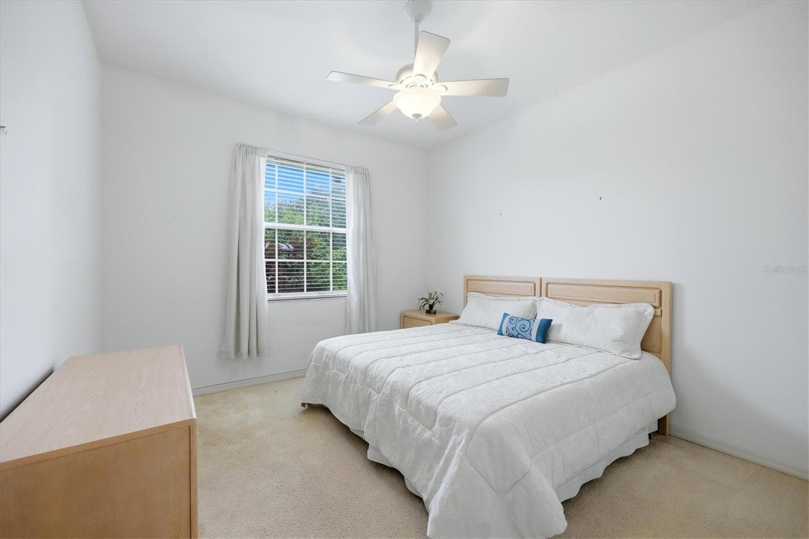 8492 Idlewood CT photo 5
