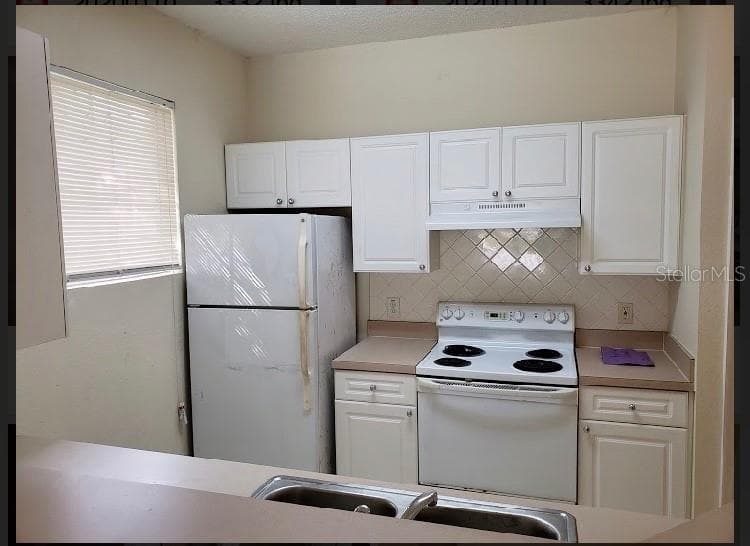 18001 Richmond Place Dr #525 photo 3