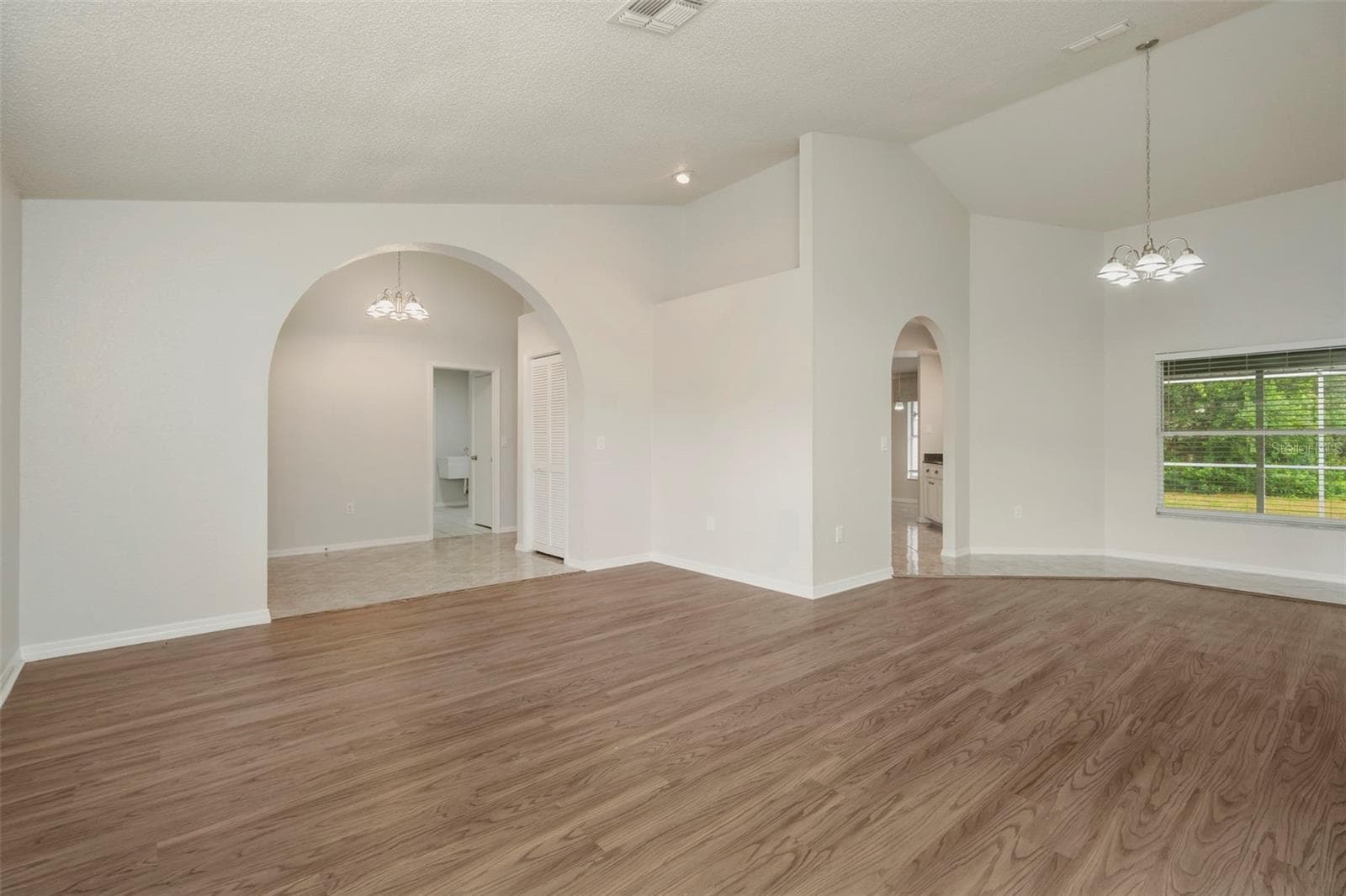 9396 Southern Belle Dr photo 5