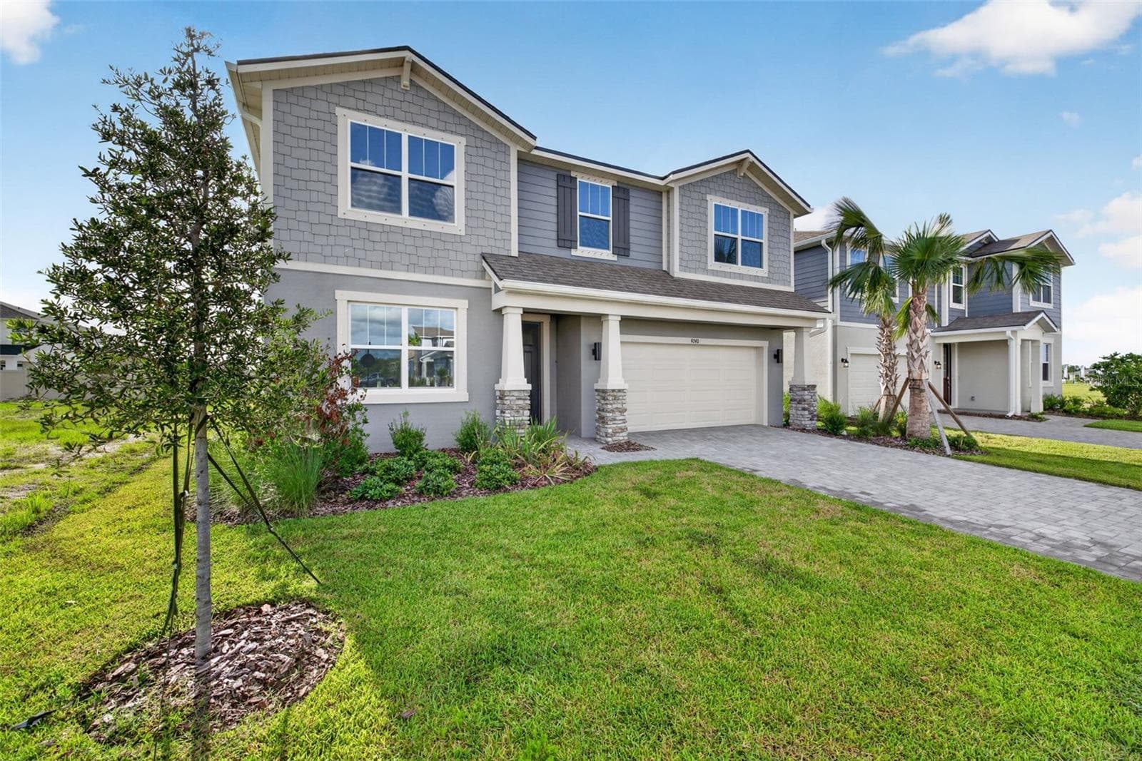 9240 Derbyshire Dr photo 2