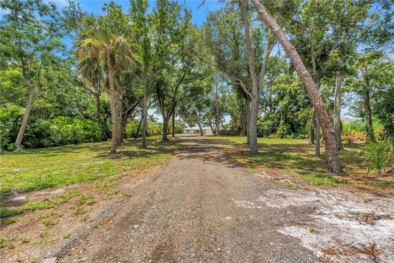2280 Pinellas Point Dr S photo 5