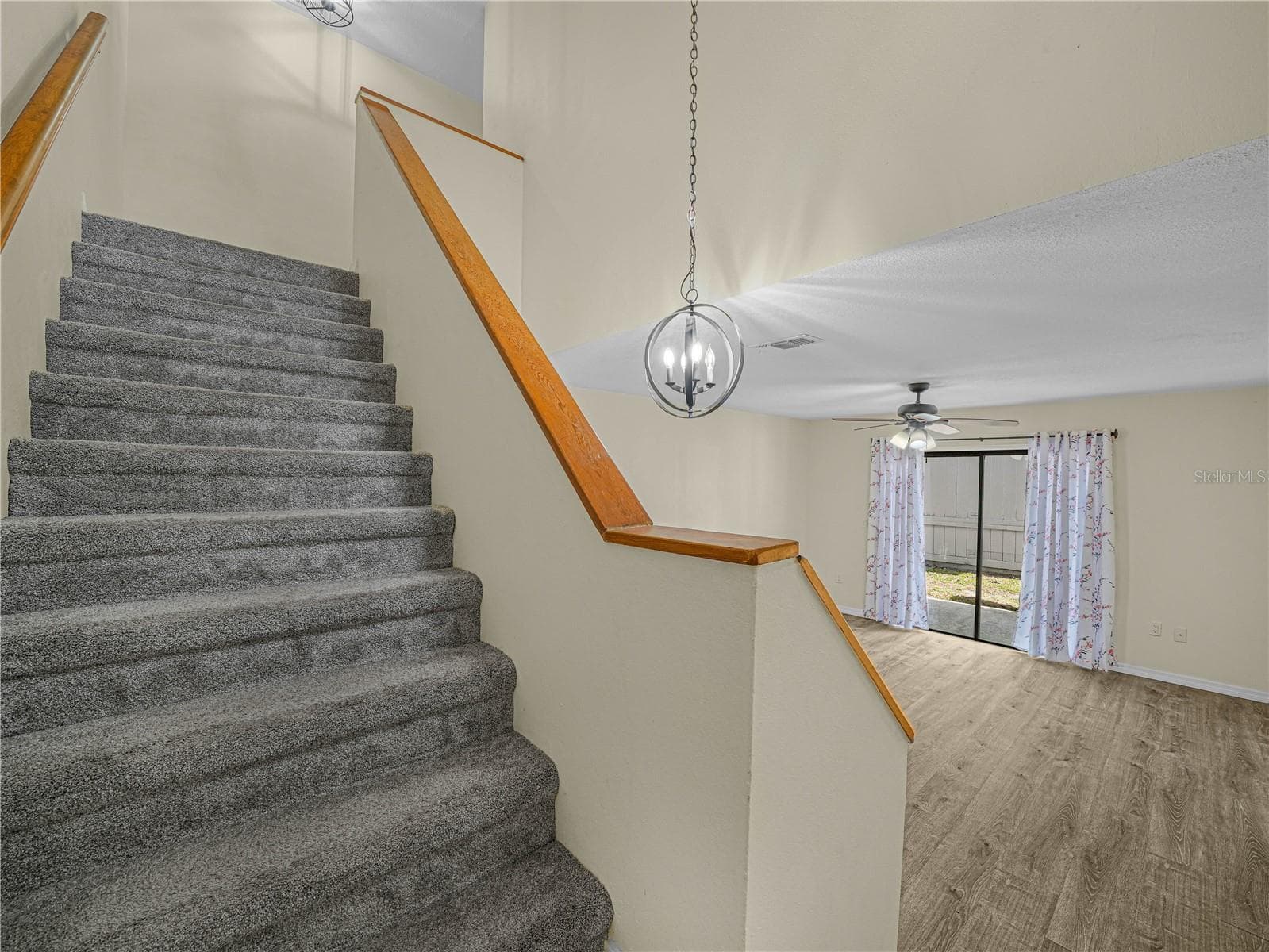 3573 Raintree Cir photo 5