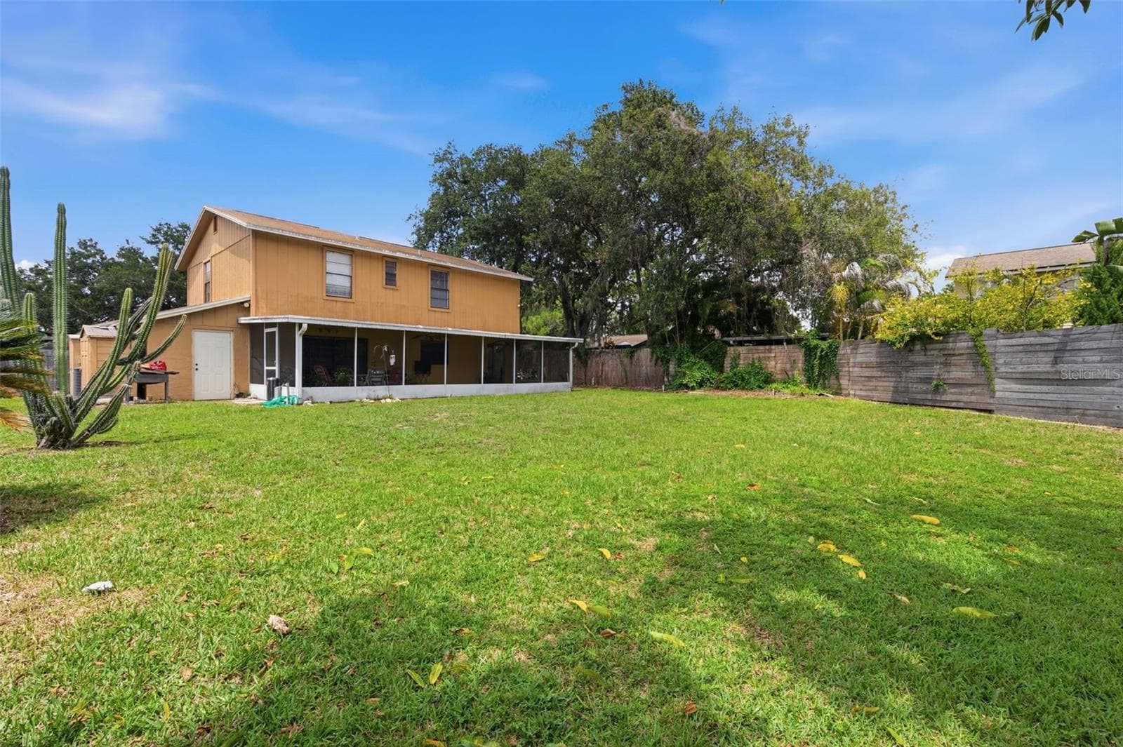 15806 Pennington Rd photo 5