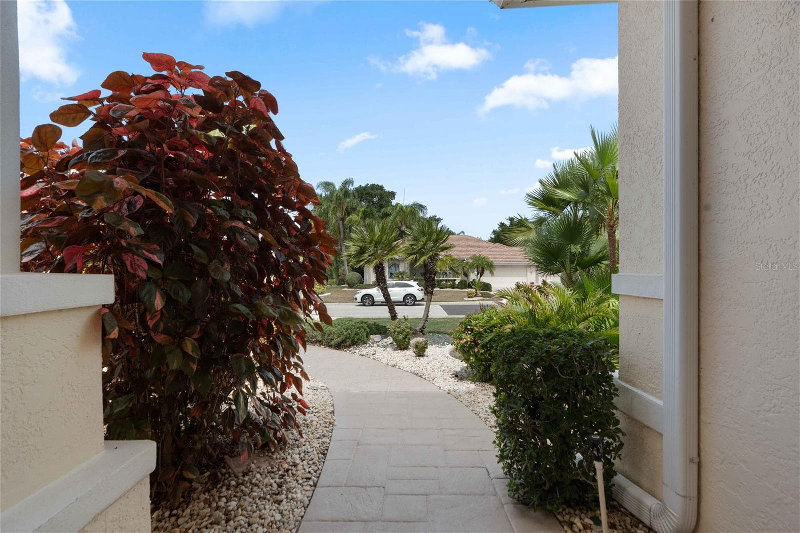 2122 Platinum Dr photo 5