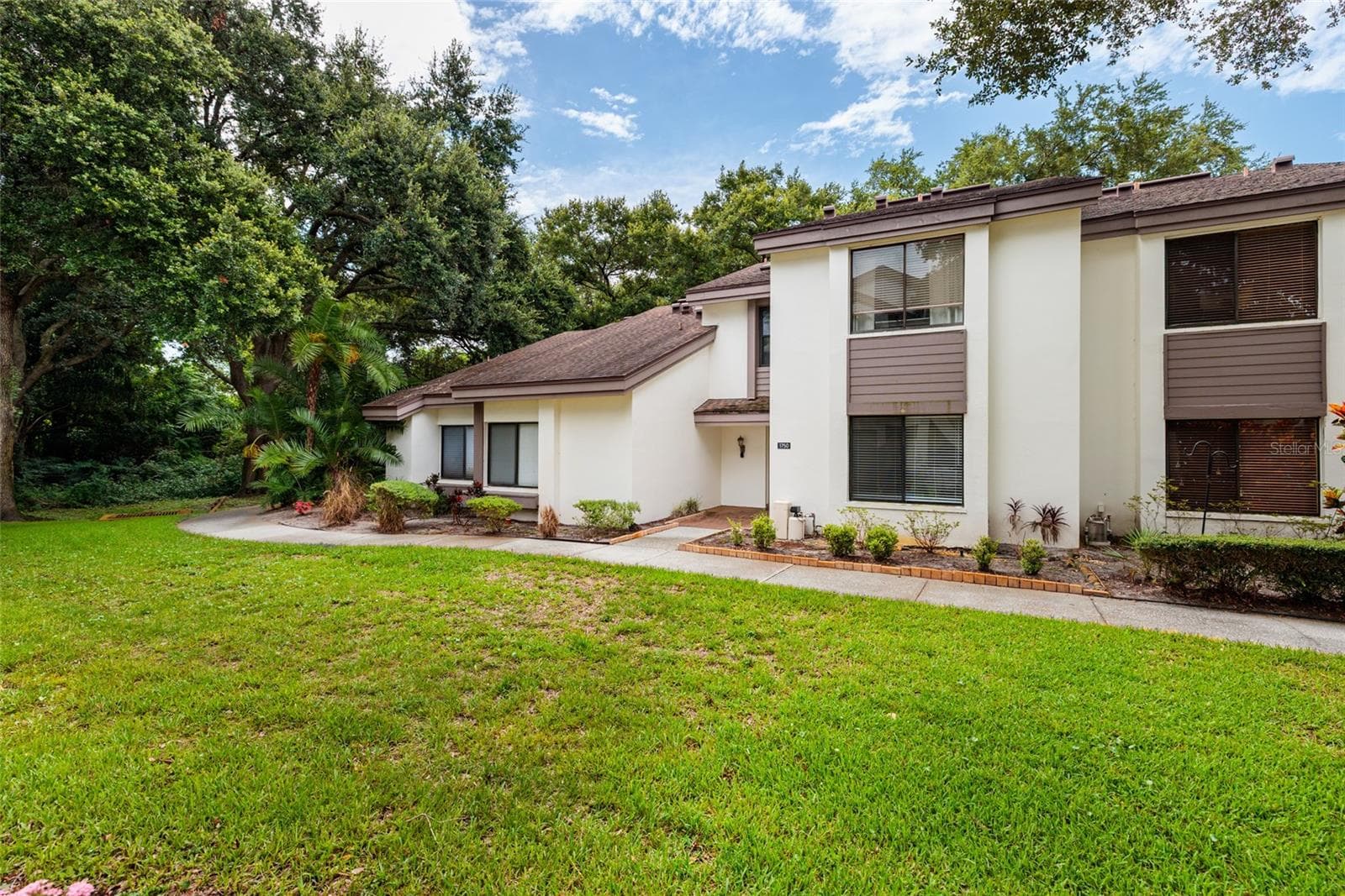 1750 Lake Cypress Dr #1002 photo 2