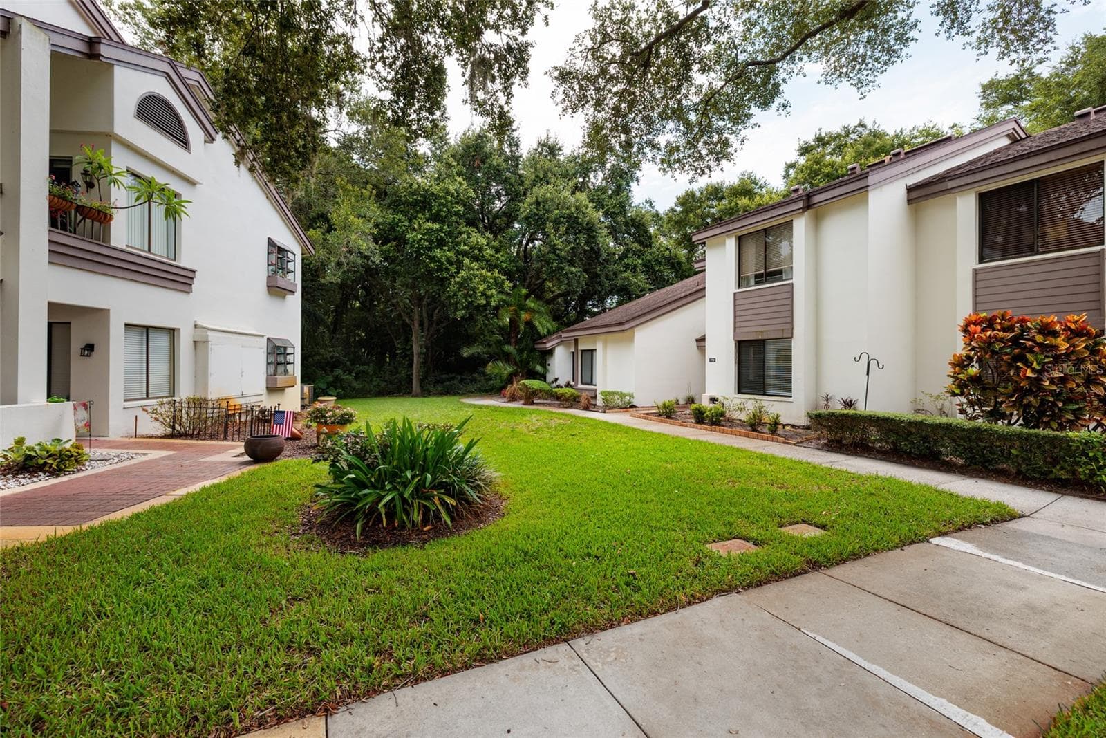 1750 Lake Cypress Dr #1002 photo 3