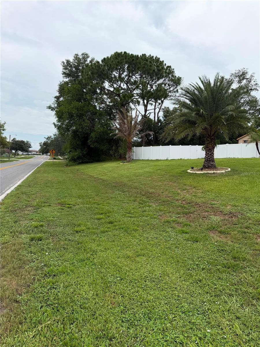 4470 Gondolier Rd photo 5