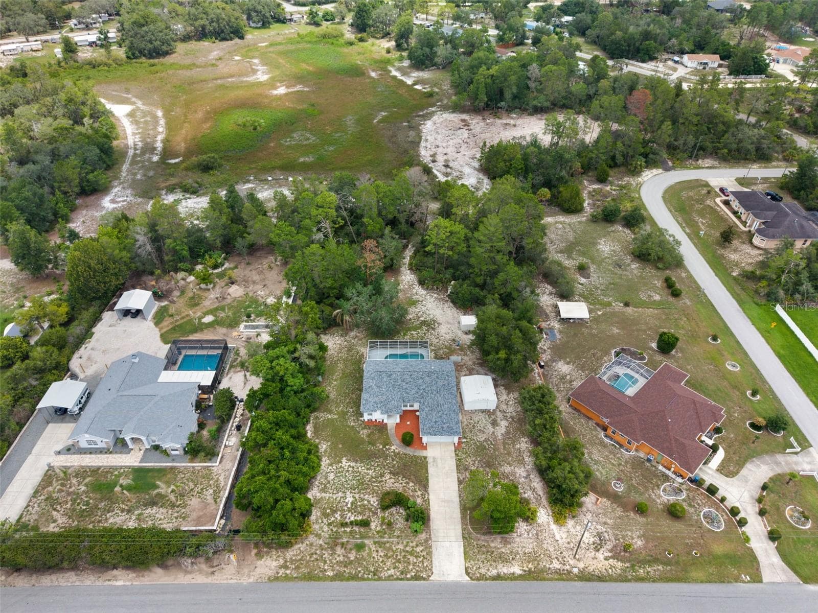 7401 Blackbird Ave photo 4