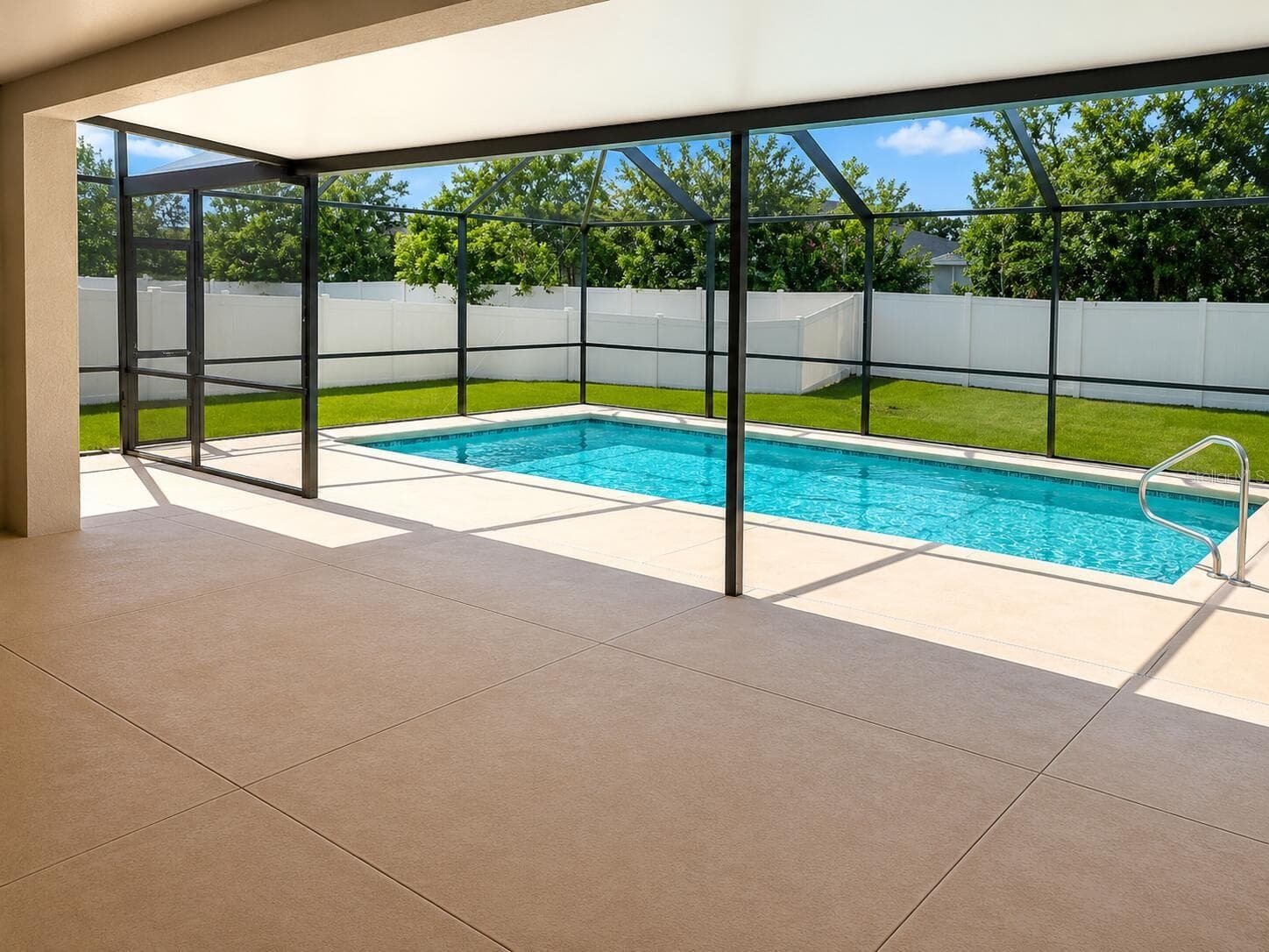 2016 Rosewood Cir photo 5