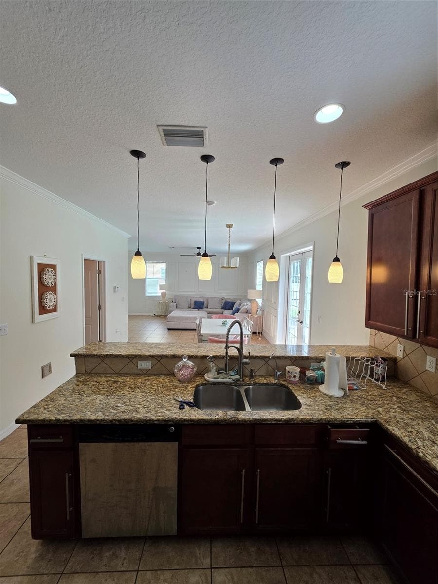 2623 Holly Bluff CT photo 5
