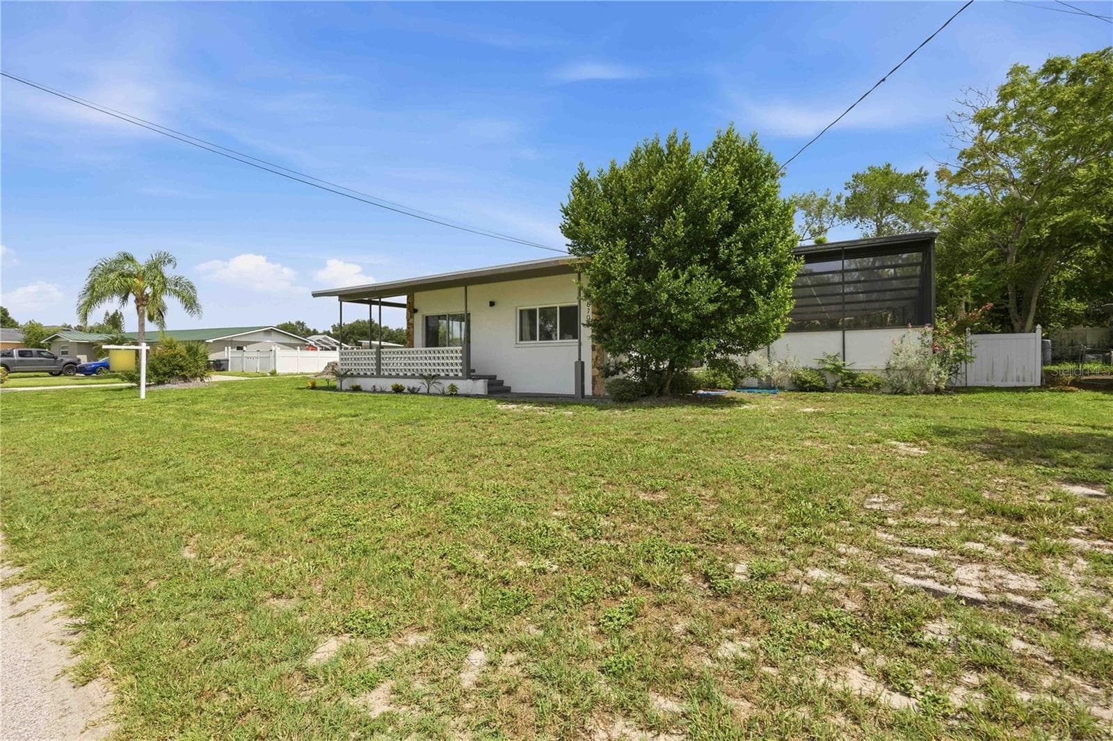 6704 Winterset Gardens Rd photo 4